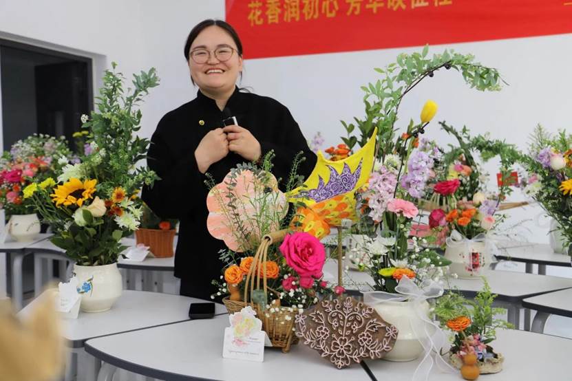 571527c699e325effe6555a2c80f9ebf